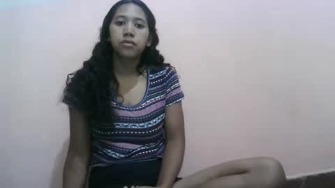 Snapshot of annahhotgirl chatting on 02-11-25, 04:01 annahhotgirl online show from 02-11-25, 04:01