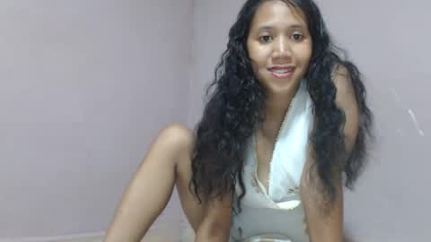 Snapshot of annahhotgirl chatting on 02-15-25, 06:33 annahhotgirl online show from 02-15-25, 06:33