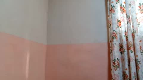 Snapshot of annahhotgirl chatting on 02-22-25, 01:24 annahhotgirl online show from 02-22-25, 01:24