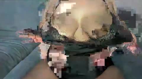 Snapshot of annaholly88 chatting on 05-17-26, 11:28 annaholly88 online show from 05-17-26, 11:28
