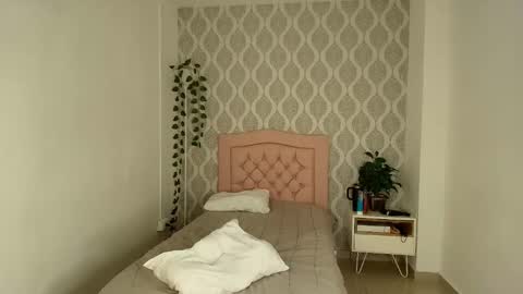 annalise goerts online show from 12-19-25, 01:29