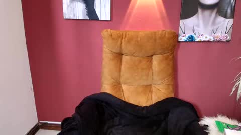 Snapshot of annaperez_ chatting on 03-02-25, 03:37   Anna  online show from 03-02-25, 03:37