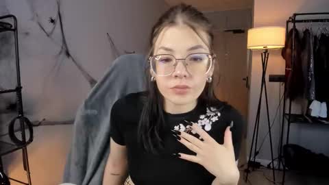 Anna online show from 11-03-25, 06:09