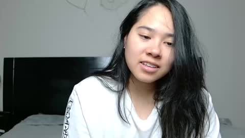 Anna online show from 11-05-25, 04:12