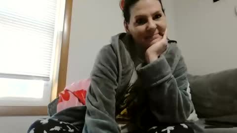 Snapshot of anne12369 chatting on 02-18-26, 02:24 anne online show from 02-18-26, 02:24