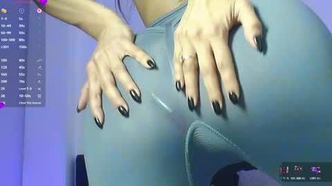 Anne  online show from 02-12-26, 07:14