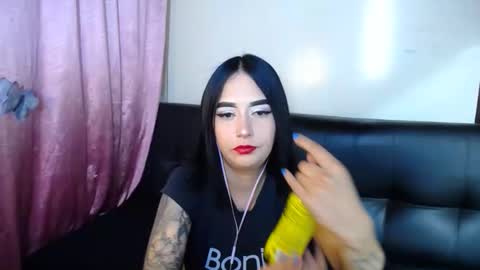 Snapshot of anne_jm chatting on 11-30-25, 05:55 Anne online show from 11-30-25, 05:55