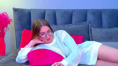 Snapshot of anneavery chatting on 11-20-25, 09:09 Anne online show from 11-20-25, 09:09