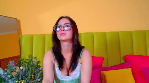 Snapshot of anneavery chatting on 12-03-25, 07:16 Anne online show from 12-03-25, 07:16