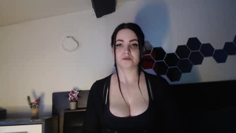 annebellee69 online show from 02-11-25, 12:06