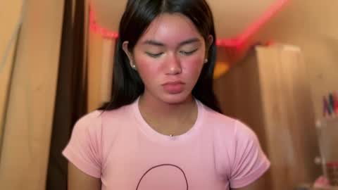 Snapshot of annedee_ chatting on 12-08-24, 11:51 Kim online show from 12-08-24, 11:51