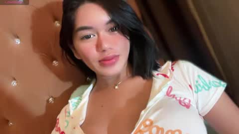 Snapshot of annedee_ chatting on 02-28-25, 02:31 Kim online show from 02-28-25, 02:31