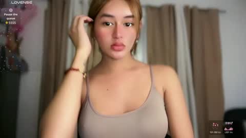 Snapshot of annedee_ chatting on 07-21-26, 03:20 Kim online show from 07-21-26, 03:20