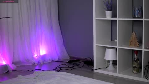 Anne online show from 03-12-26, 06:19