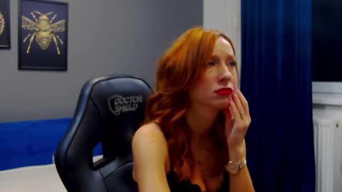 Snapshot of annehove chatting on 01-30-25, 04:48 Anne online show from 01-30-25, 04:48