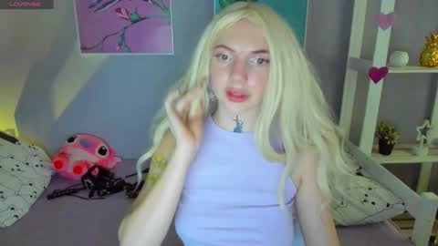 Snapshot of annetenet chatting on 12-14-24, 07:40 Annet online show from 12-14-24, 07:40