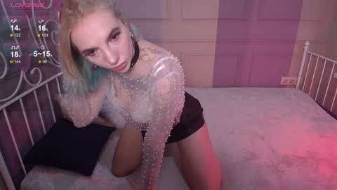 Snapshot of annetenet chatting on 02-01-25, 10:05 Annet online show from 02-01-25, 10:05