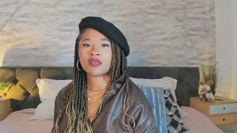 Snapshot of anneth__m chatting on 06-11-26, 07:56 Anneth online show from 06-11-26, 07:56
