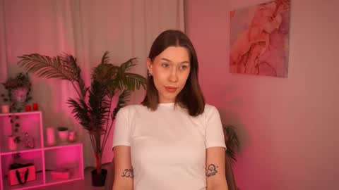  Anna  online show from 11-17-25, 05:24