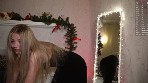 Snapshot of anneverity chatting on 01-14-26, 08:25 Anne online show from 01-14-26, 08:25