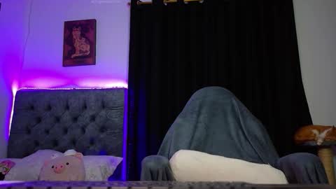 ANGEL  independent model  online show from 02-21-26, 03:51