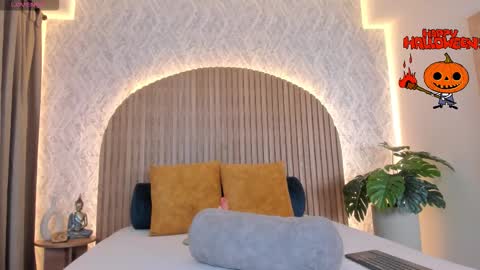 Snapshot of annhya chatting on 10-31-25, 10:55 Annhya online show from 10-31-25, 10:55