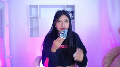 Anni online show from 01-15-25, 11:21