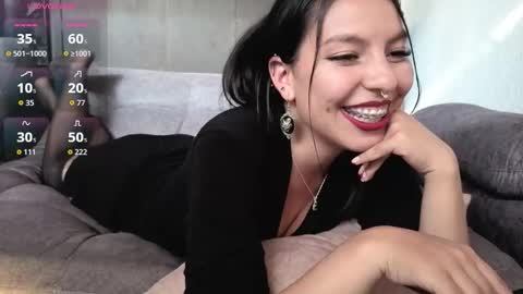 Anni online show from 12-15-25, 09:08