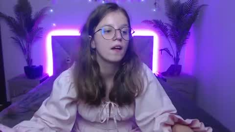 Anni online show from 07-24-26, 10:24