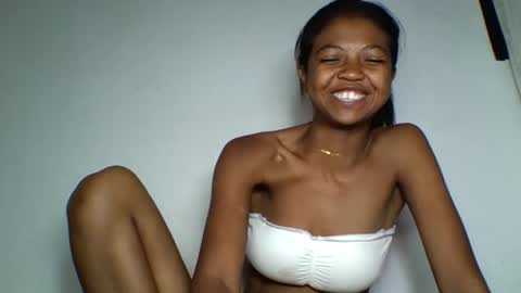 Snapshot of annica86 chatting on 04-29-26, 05:30 annica86 online show from 04-29-26, 05:30