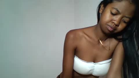 Snapshot of annica86 chatting on 05-30-26, 06:43 annica86 online show from 05-30-26, 06:43