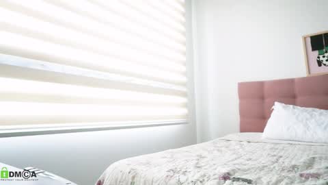 Annie online show from 04-22-26, 03:35