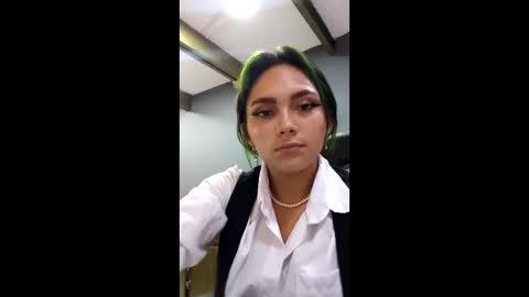 Snapshot of annie_hanss chatting on 01-12-25, 05:01 Ann online show from 01-12-25, 05:01