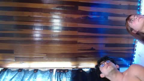 Annie and Jacke online show from 04-18-26, 07:58