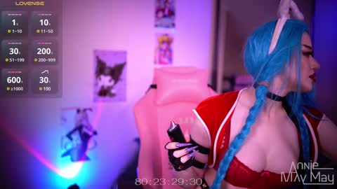 Annie May   online show from 12-21-24, 06:30