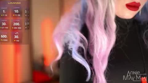 Annie May   online show from 10-17-25, 02:30