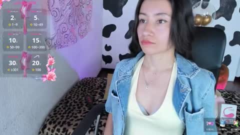 Snapshot of annie_smith22 chatting on 11-26-25, 09:05 Annie online show from 11-26-25, 09:05