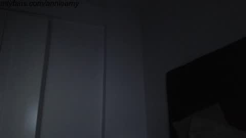 Snapshot of annieamy chatting on 02-21-25, 04:05 Annie online show from 02-21-25, 04:05
