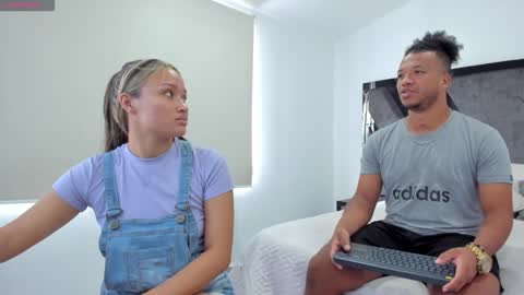 Snapshot of annieandstefan chatting on 01-08-25, 02:56 Annie and Stefan online show from 01-08-25, 02:56