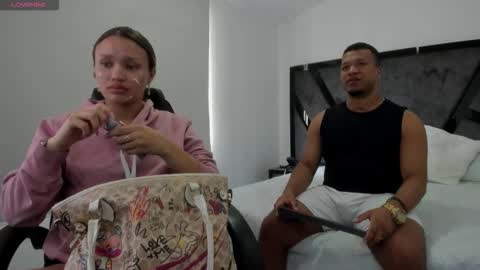 Snapshot of annieandstefan chatting on 11-16-25, 03:28 Annie and Stefan online show from 11-16-25, 03:28