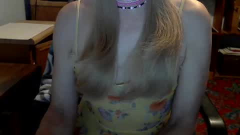 Snapshot of anniegurl chatting on 03-02-25, 09:53 anniegurl online show from 03-02-25, 09:53