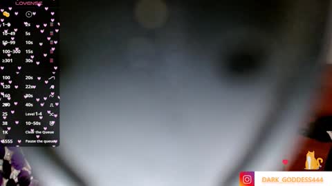 Snapshot of anniehh_ chatting on 09-25-25, 02:37   Annie  Independent model Hello all offline tokens are appreciated  thank you for your support.33 online show from 09-25-25, 02:37