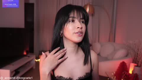 Snapshot of anniehillofficial_ chatting on 12-23-24, 08:14 anniehillofficial_ online show from 12-23-24, 08:14