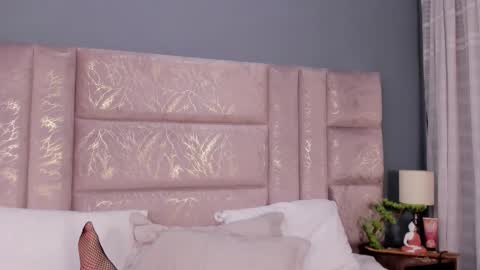 Annie online show from 10-21-25, 11:44