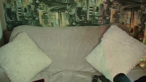 Anna online show from 04-25-26, 09:23