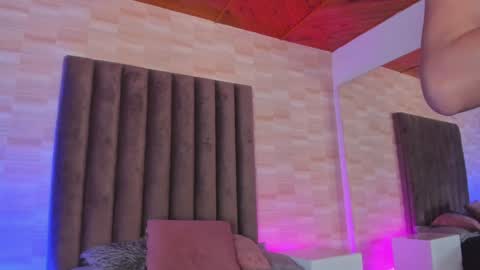 Annie  Alex online show from 12-20-24, 06:13