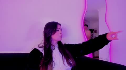 Annie  Alex online show from 03-04-25, 03:15