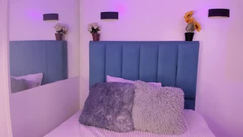 Annie Evans  online show from 01-17-26, 03:17