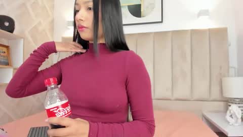 Annie Queen online show from 12-03-25, 03:25