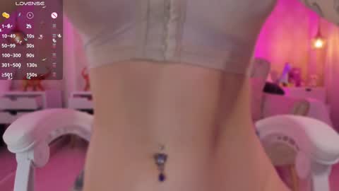 Snapshot of anniita_ chatting on 02-21-25, 06:29 VIVIANNA online show from 02-21-25, 06:29